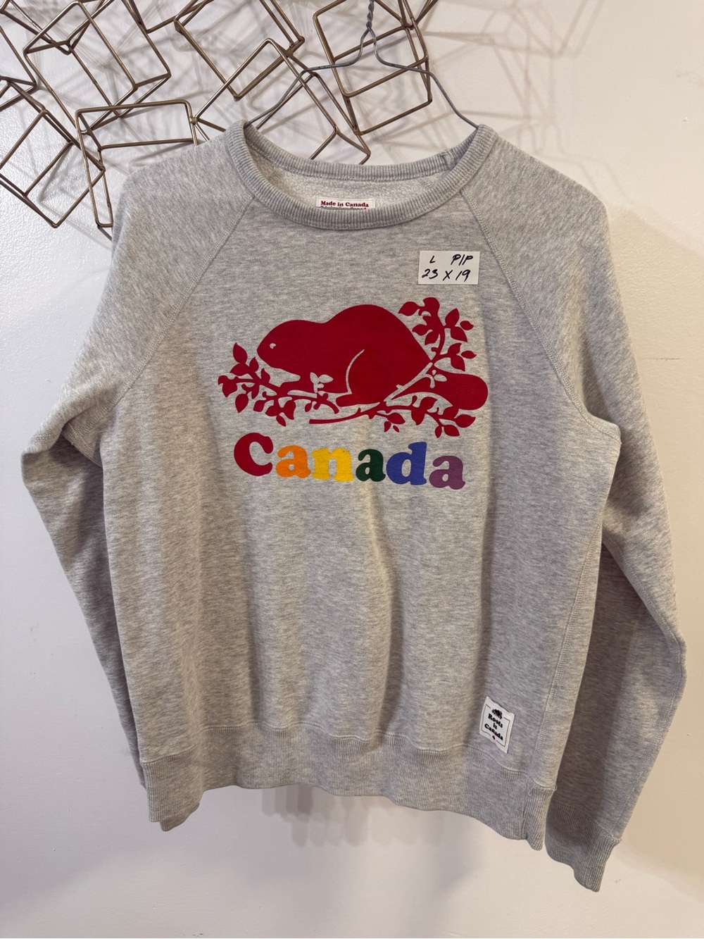 Women’s roots Canada crewneck